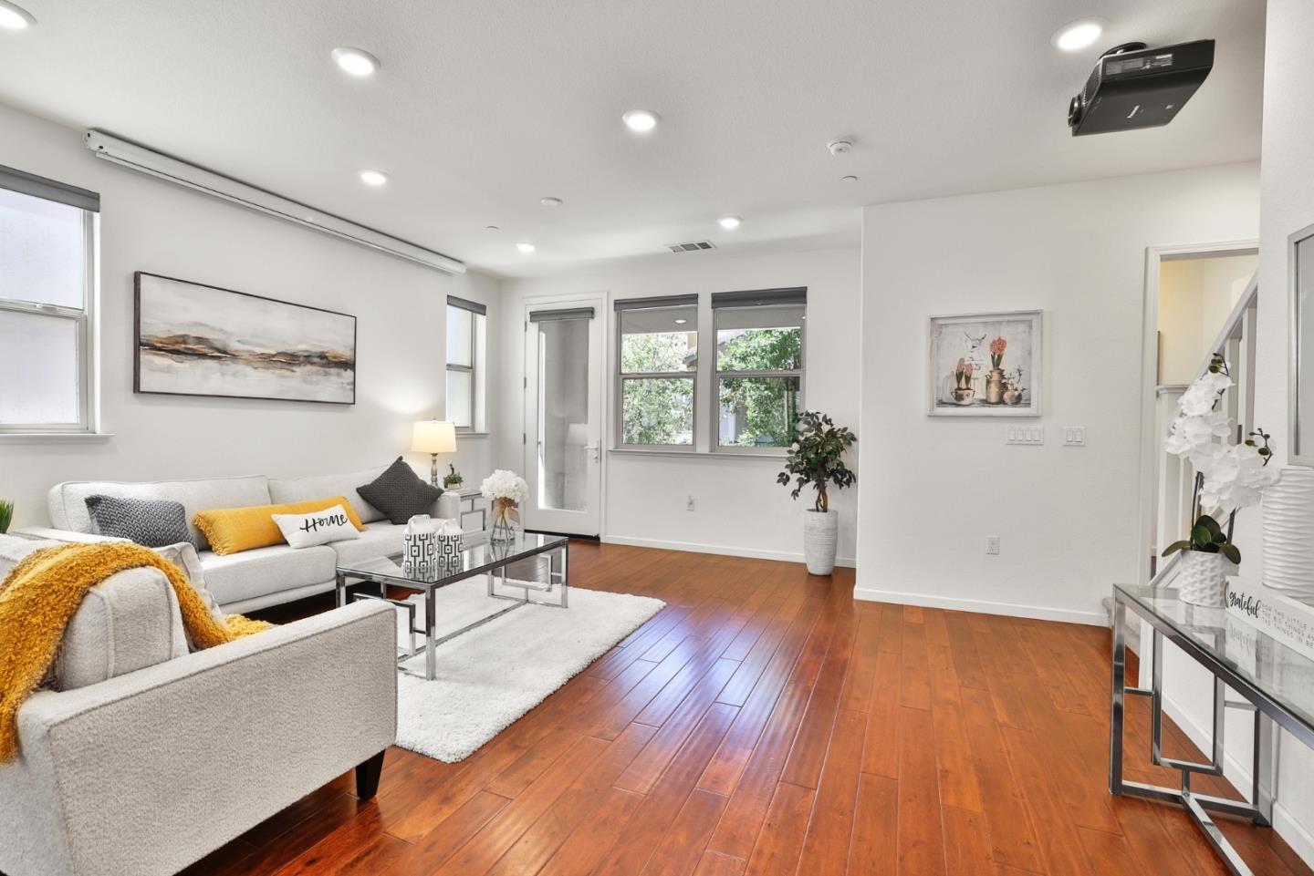 2786 Ferrara Circle