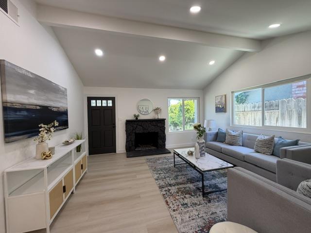 4245 Houndsbrook Way