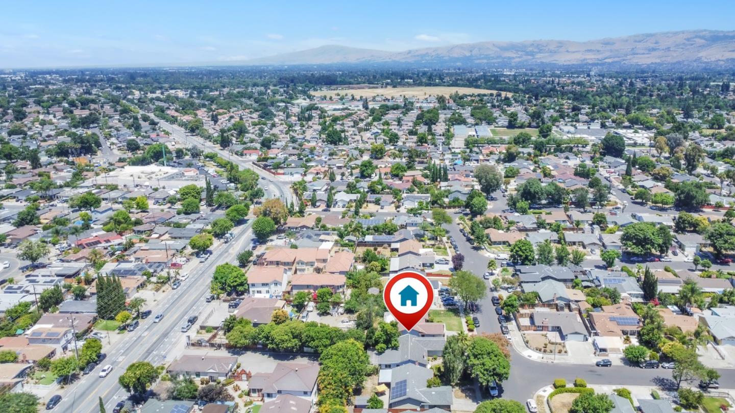 4245 Houndsbrook Way