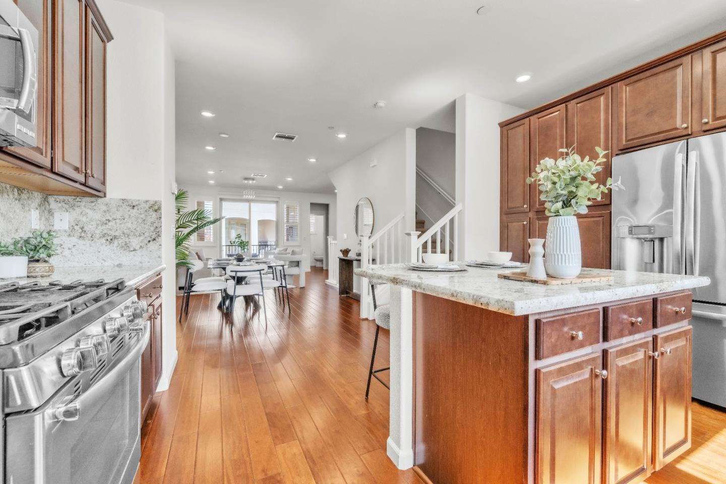 2757 Ferrara CIR