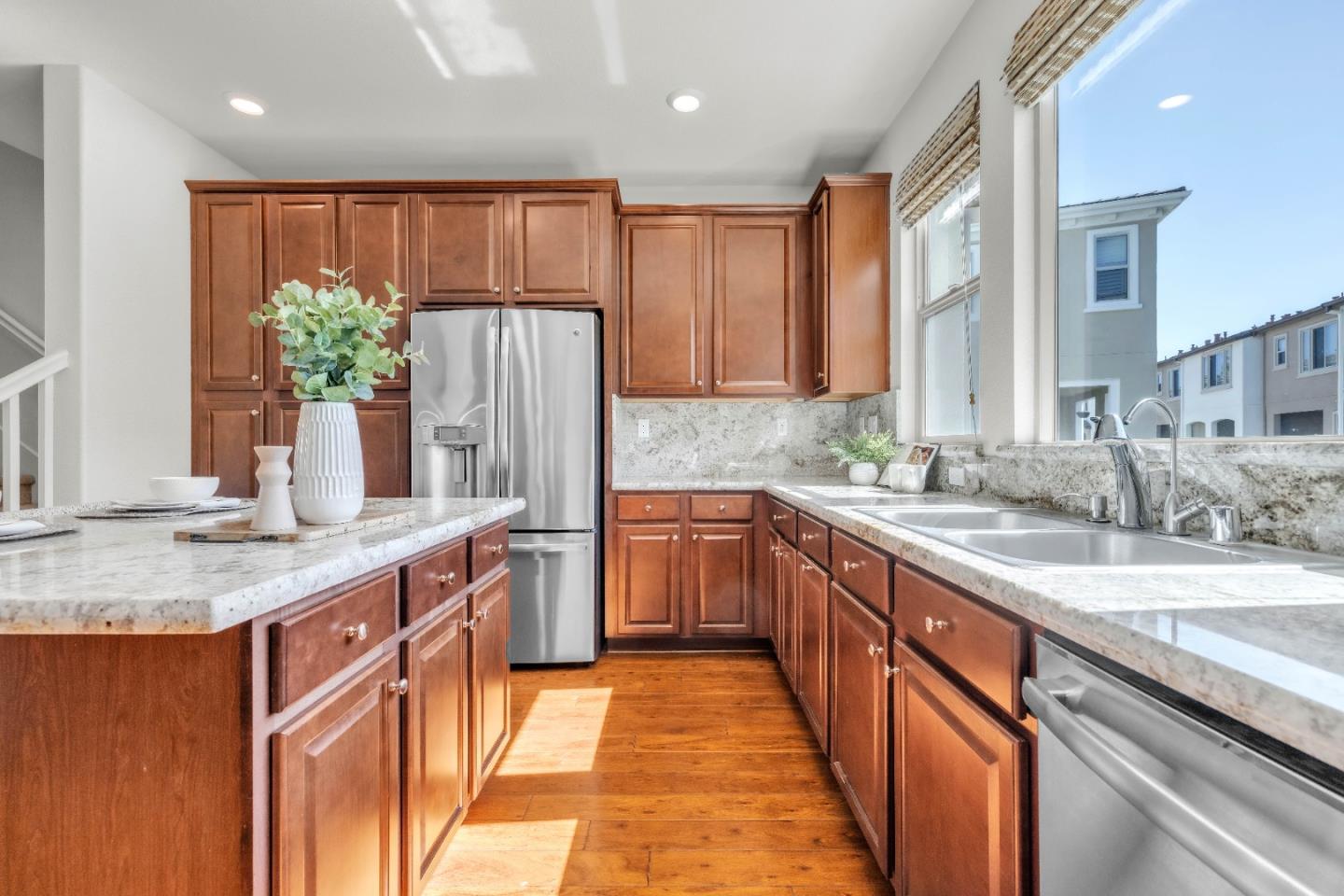 2757 Ferrara CIR