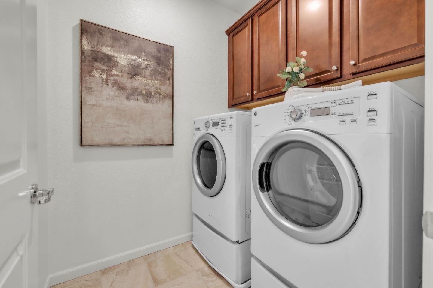 2757 Ferrara CIR