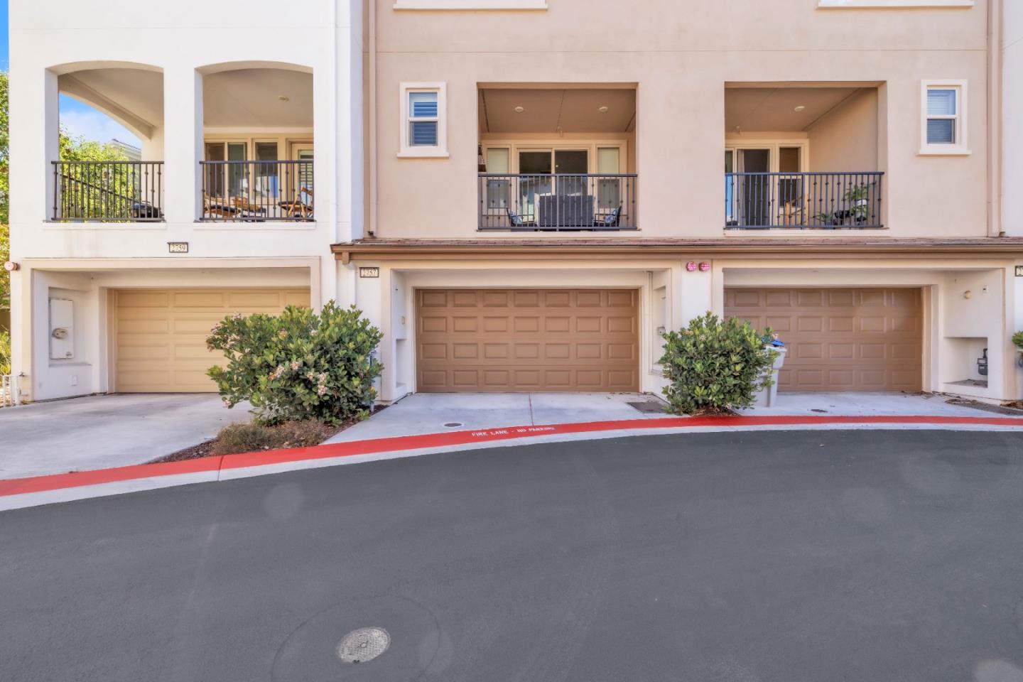 2757 Ferrara CIR
