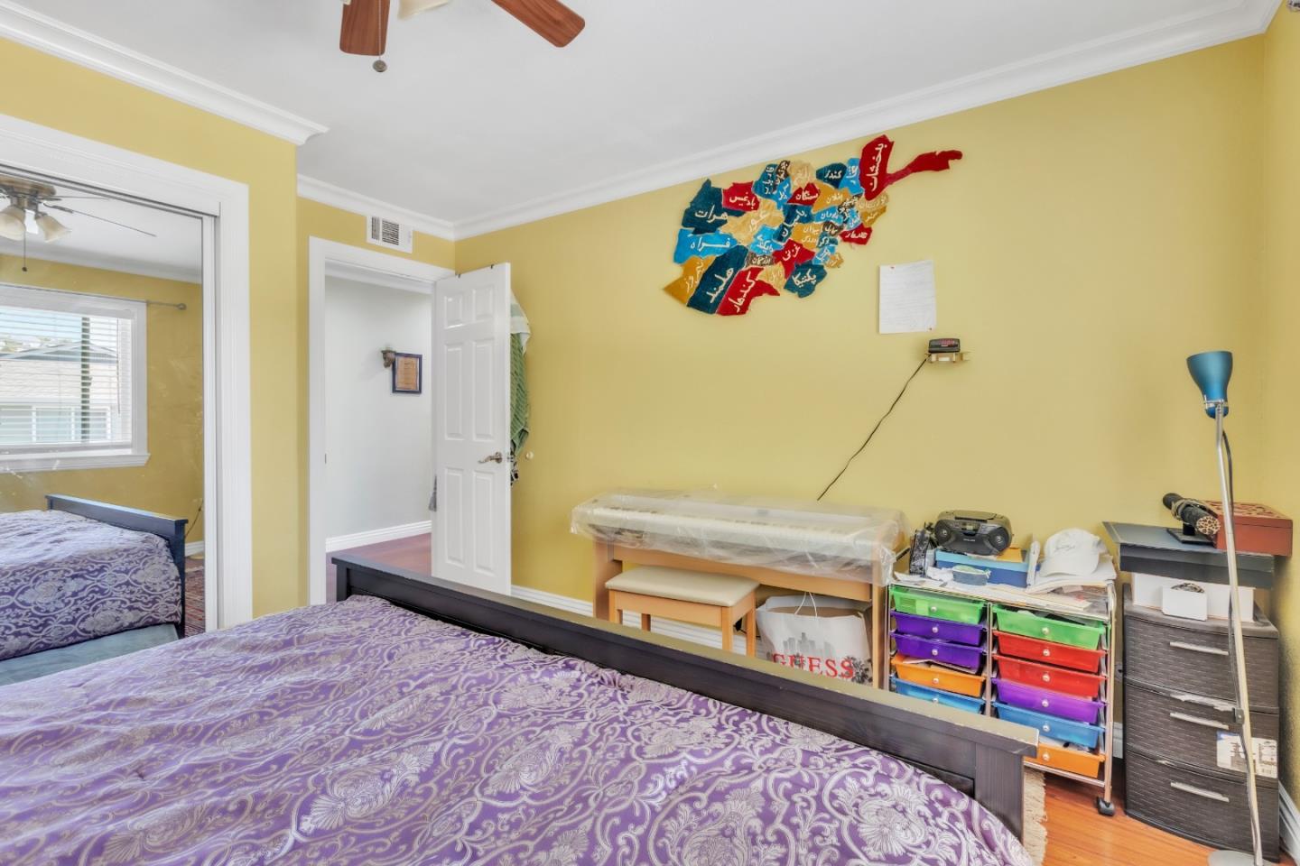 1327 Scossa AVE 4