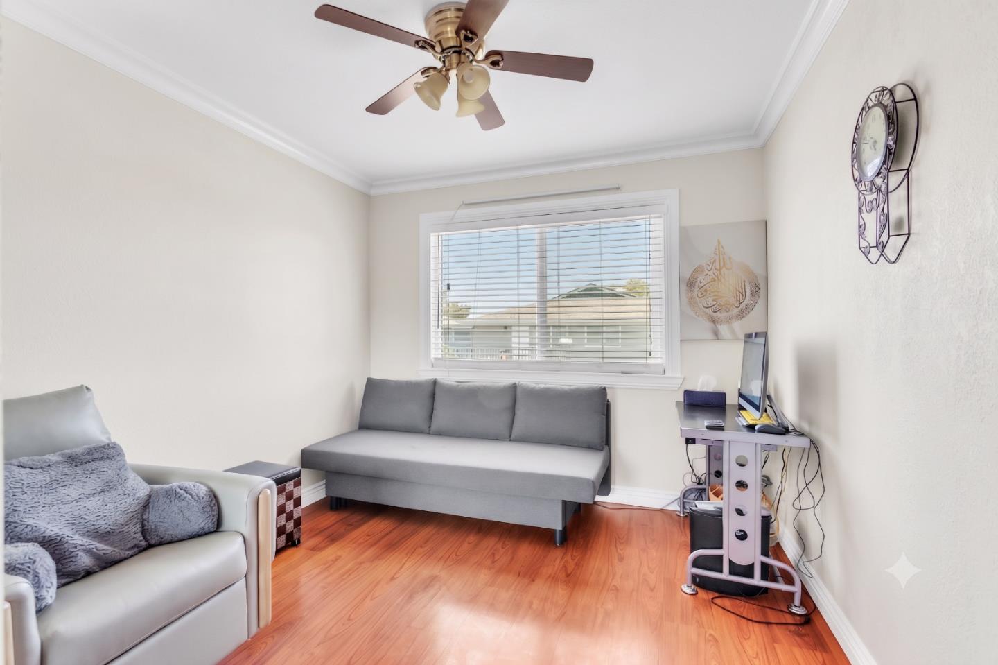 1327 Scossa AVE 4