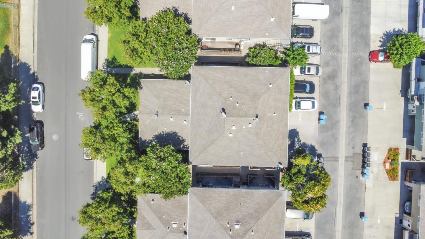 1327 Scossa AVE 4