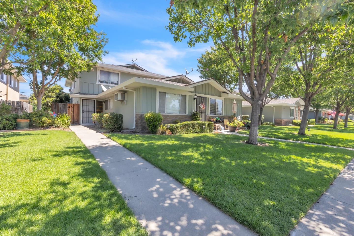 1327 Scossa AVE 4