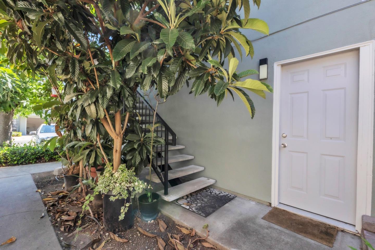 1327 Scossa AVE 4