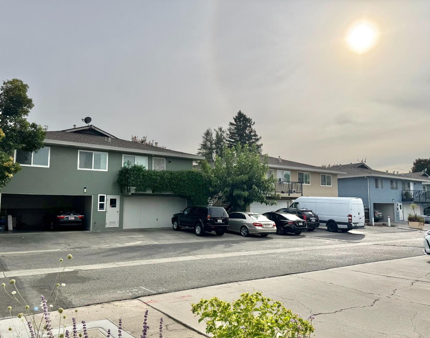 1327 Scossa AVE 4