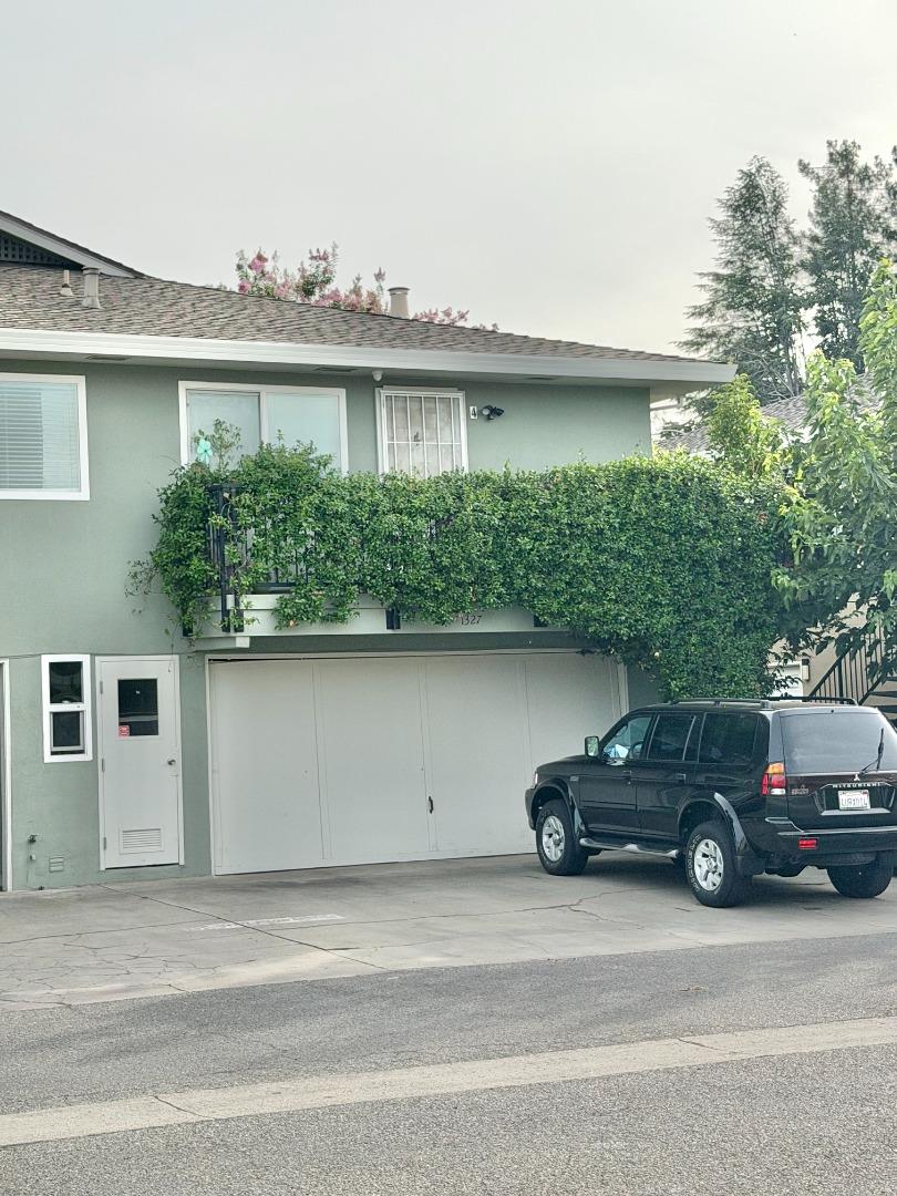 1327 Scossa AVE 4