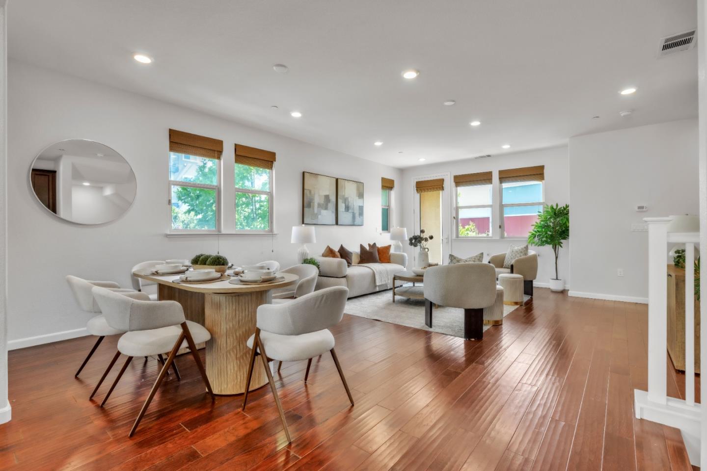 2799 Montecito Vista WAY