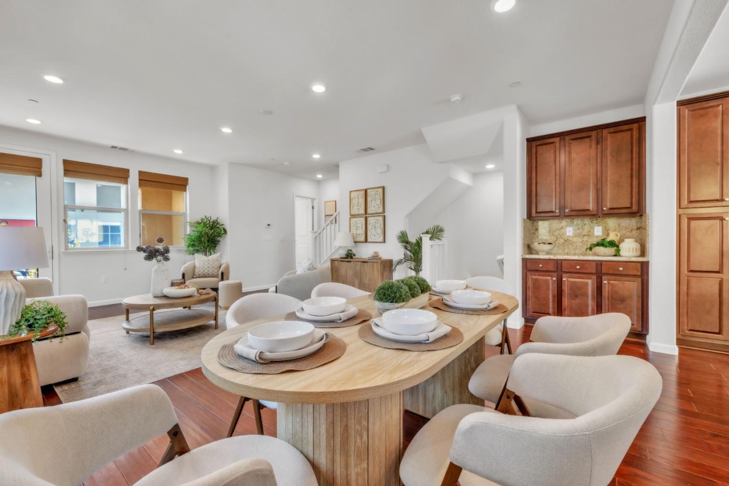 2799 Montecito Vista WAY