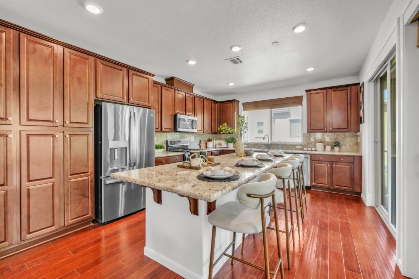 2799 Montecito Vista WAY