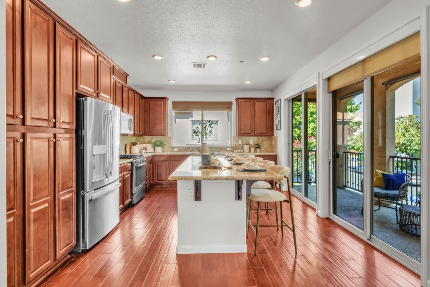 2799 Montecito Vista WAY