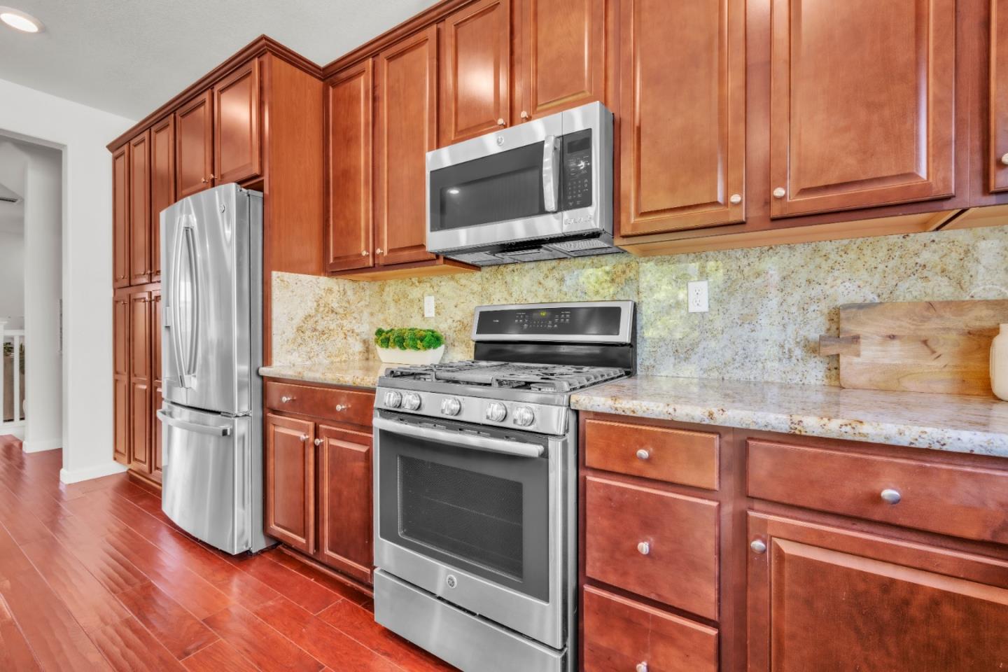 2799 Montecito Vista WAY