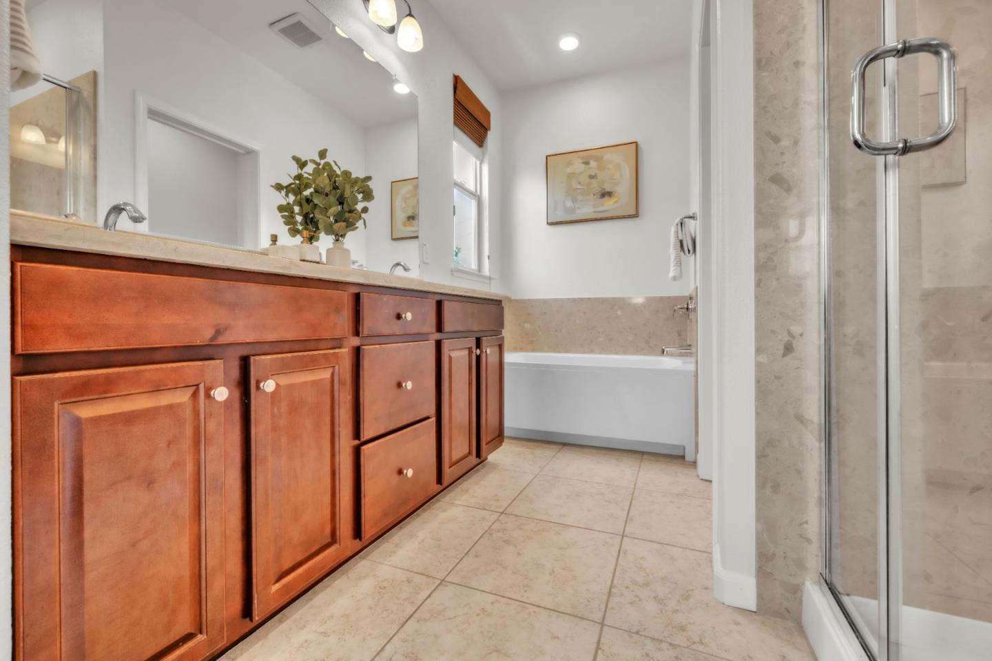 2799 Montecito Vista WAY