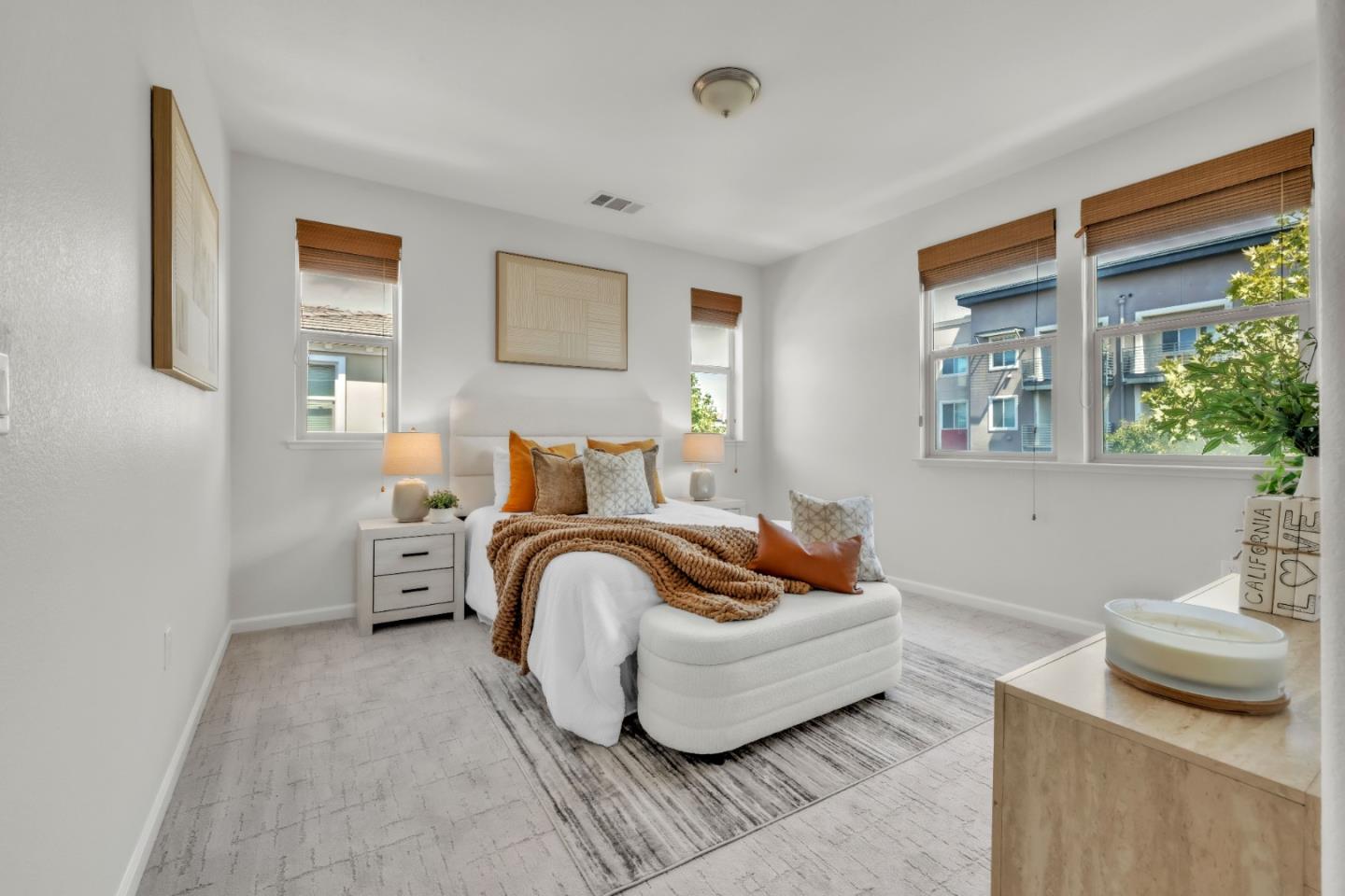 2799 Montecito Vista WAY