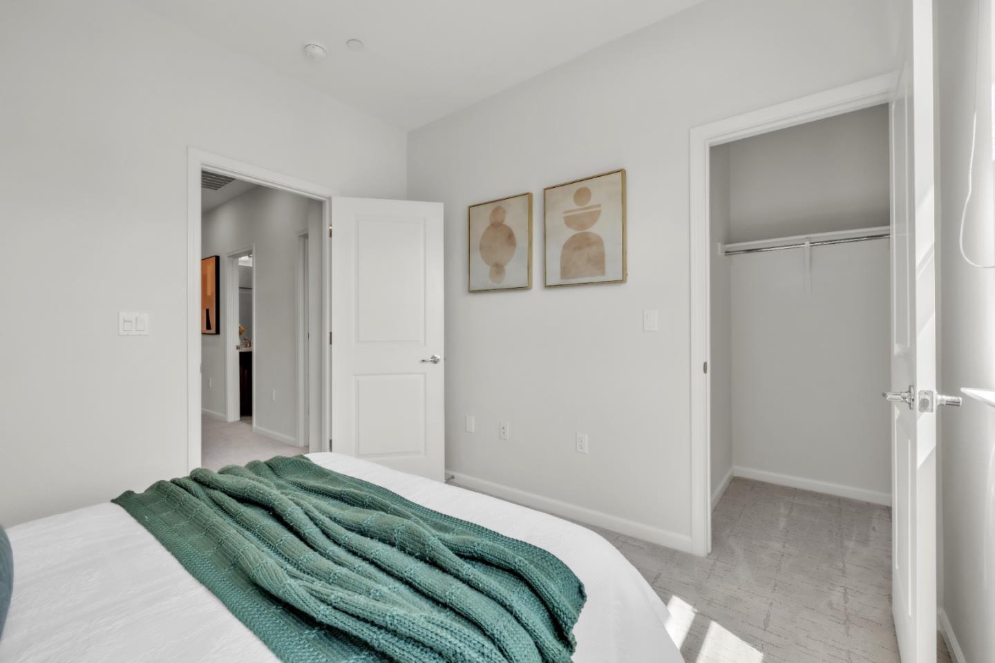 2799 Montecito Vista WAY