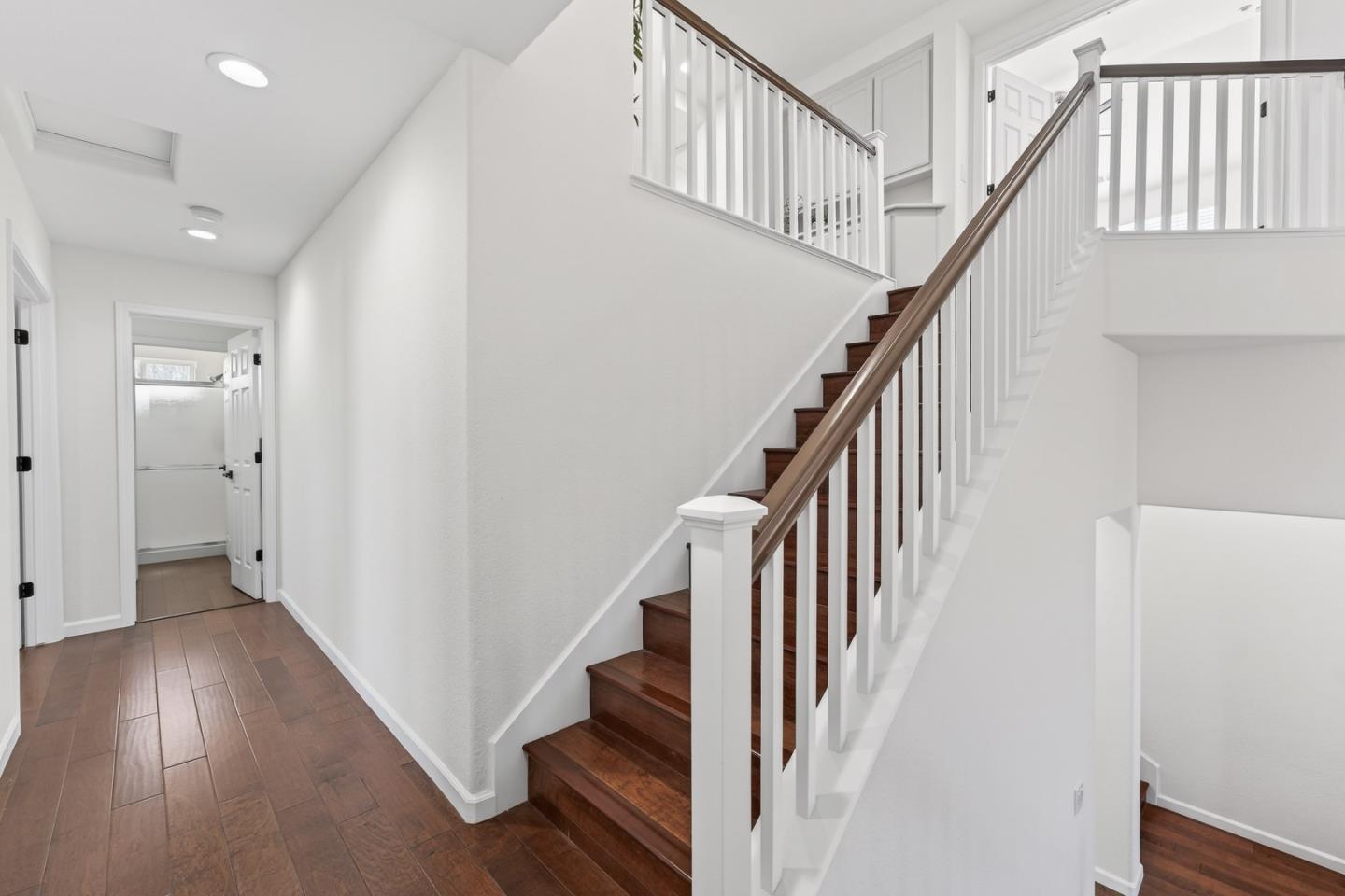 2498 Turnberry CT