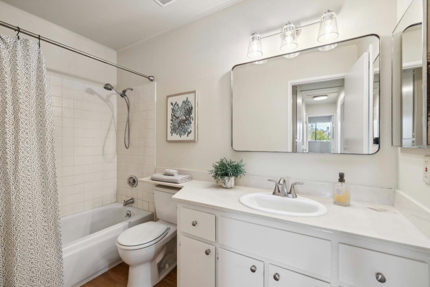 4237 Starboard CT