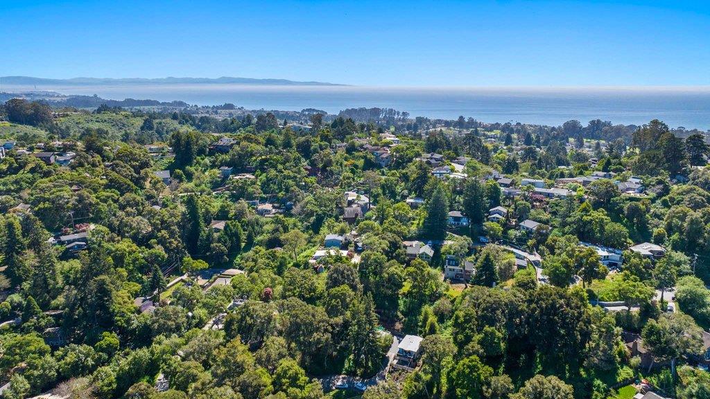 704 Encino DR