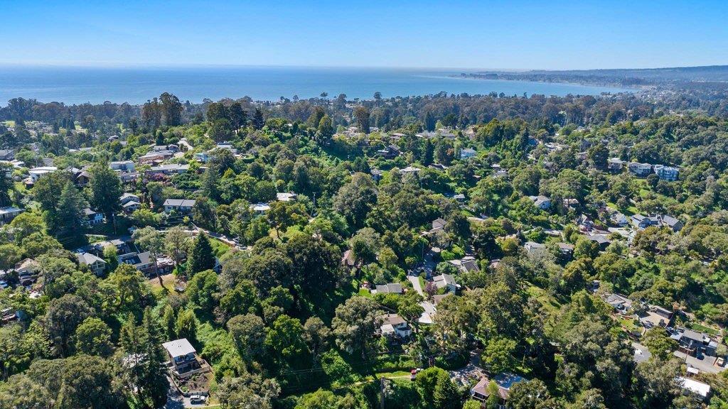 704 Encino DR