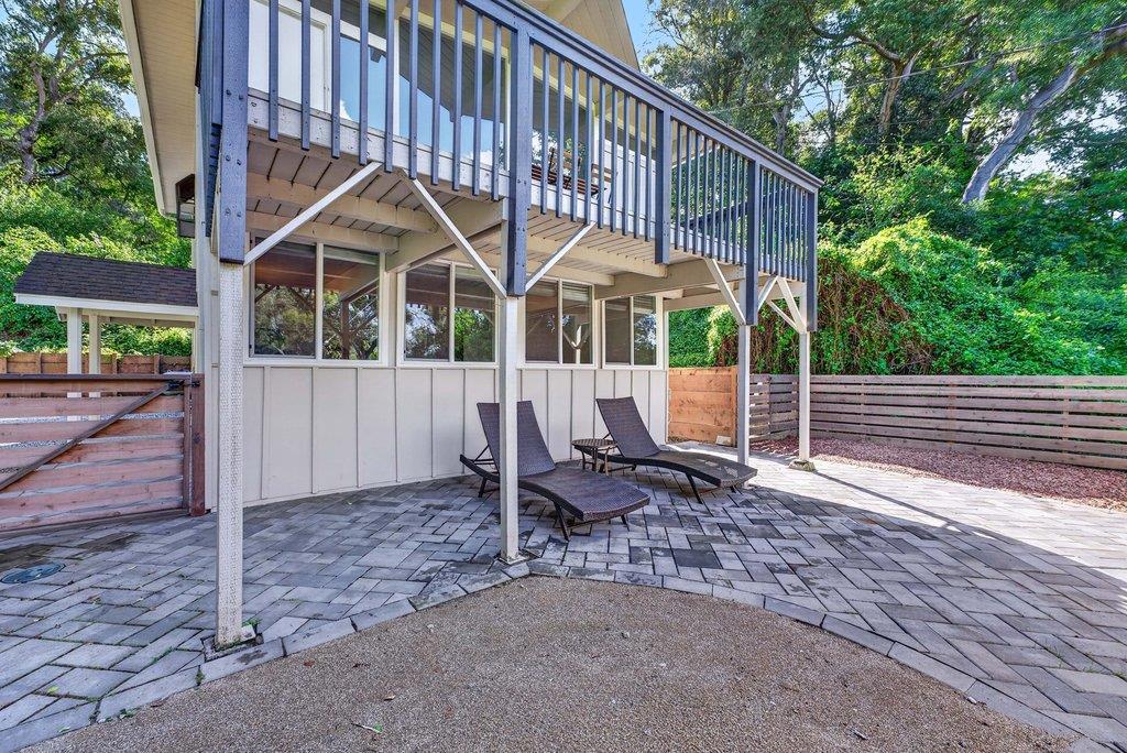 704 Encino DR