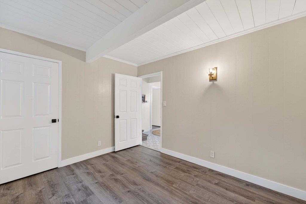 704 Encino DR