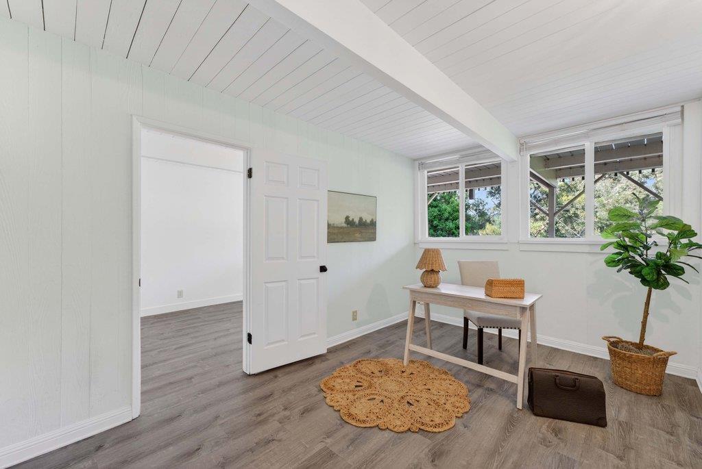 704 Encino DR