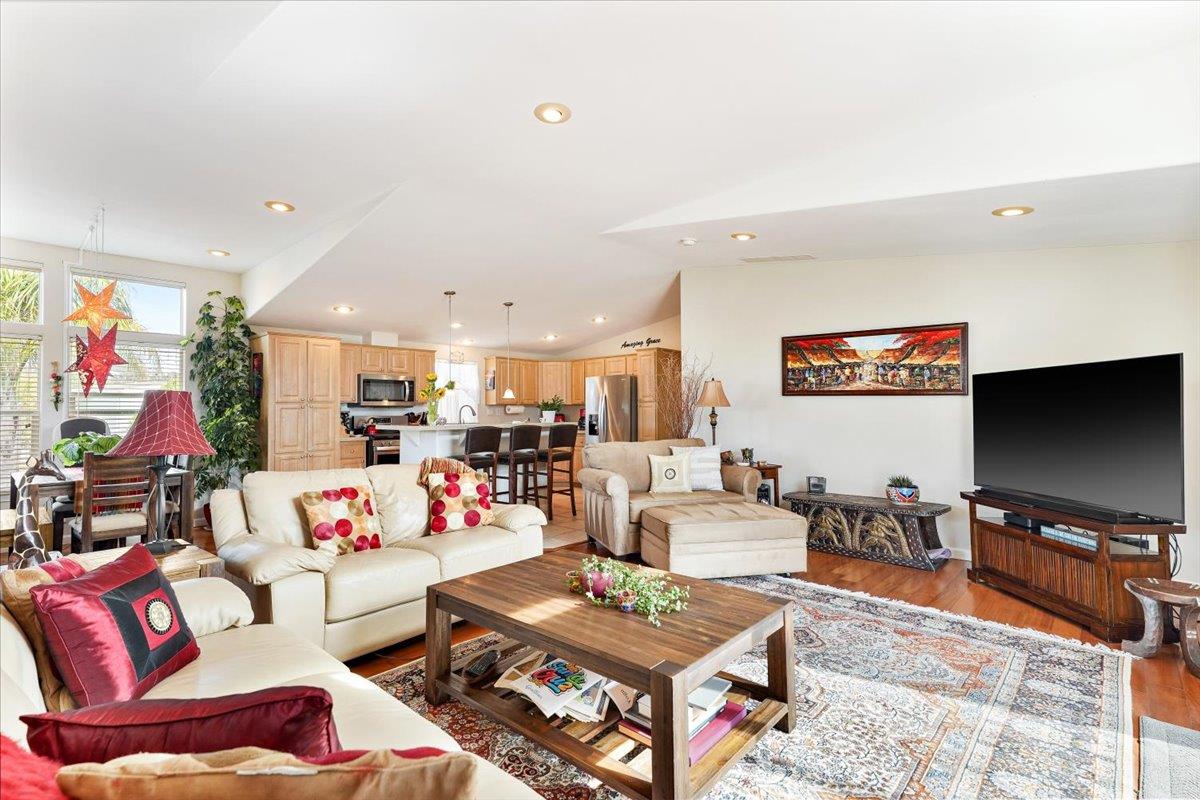 2395 Delaware AVE 1