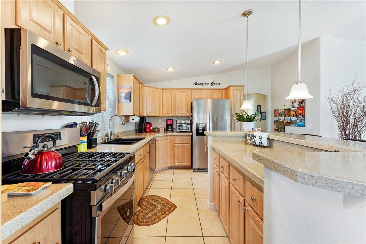 2395 Delaware AVE 1