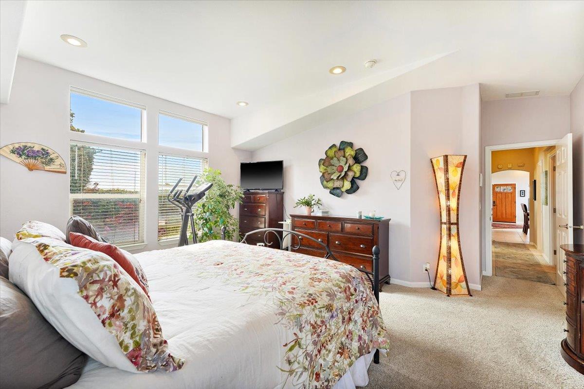 2395 Delaware AVE 1