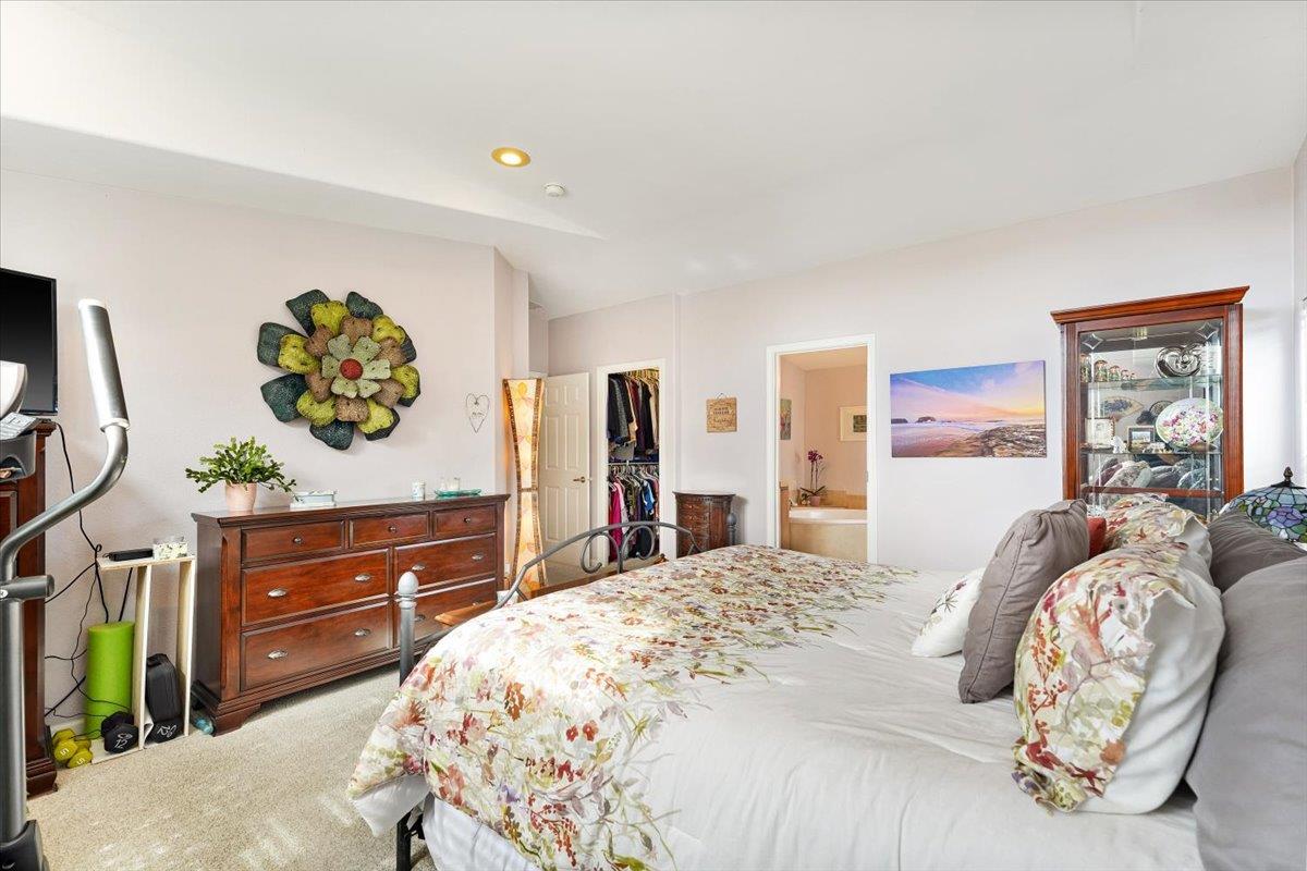 2395 Delaware AVE 1