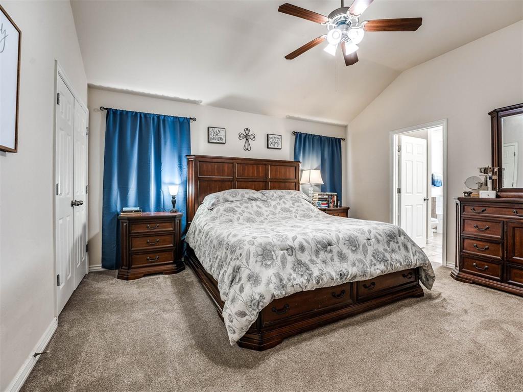 2412 Apple Way