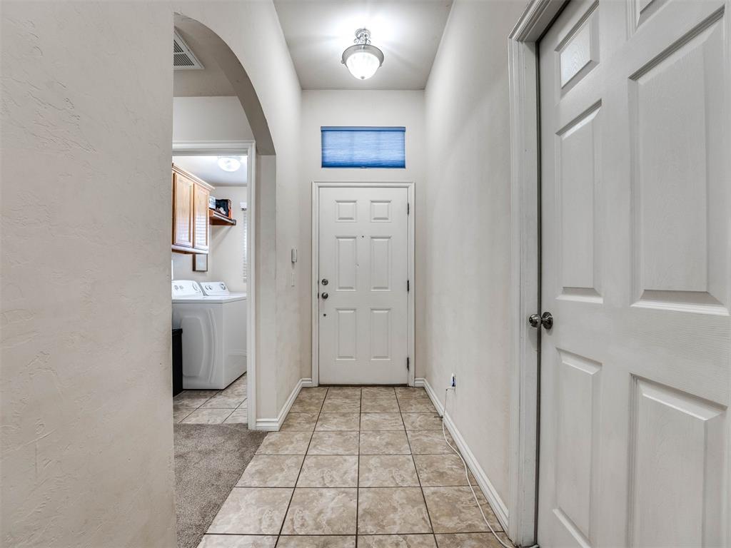 2412 Apple Way