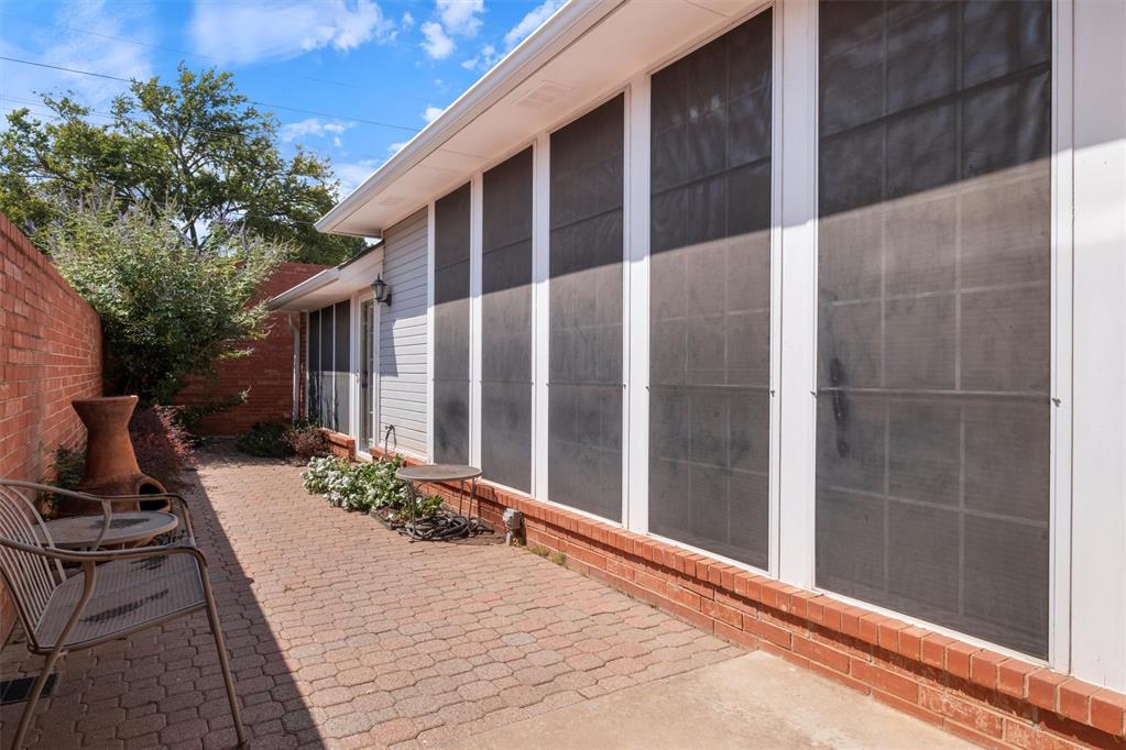 2209 Rustic Creek Terrace