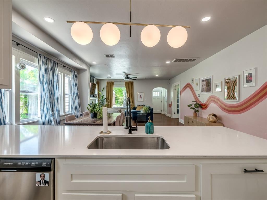 1216 NW 33rd Street