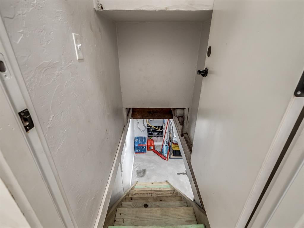 1216 NW 33rd Street