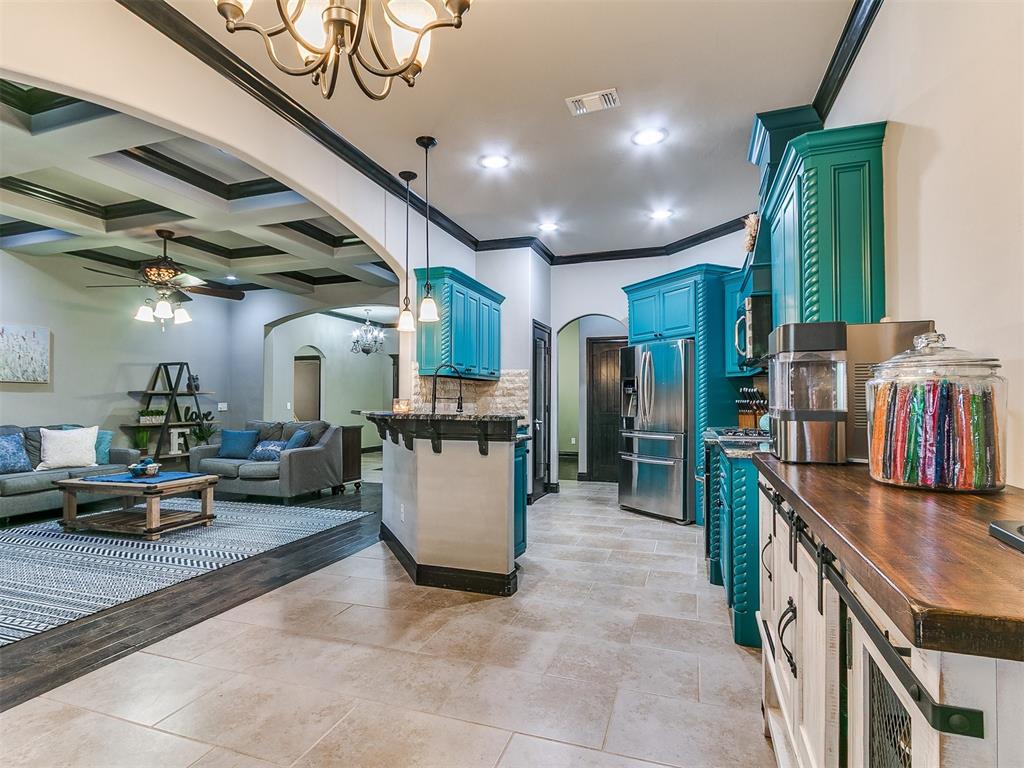 3325 Lakeshire Ridge Way