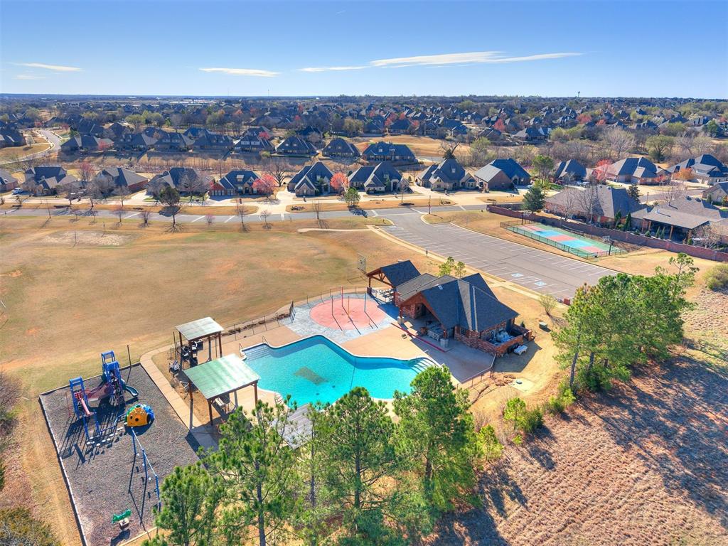 3325 Lakeshire Ridge Way