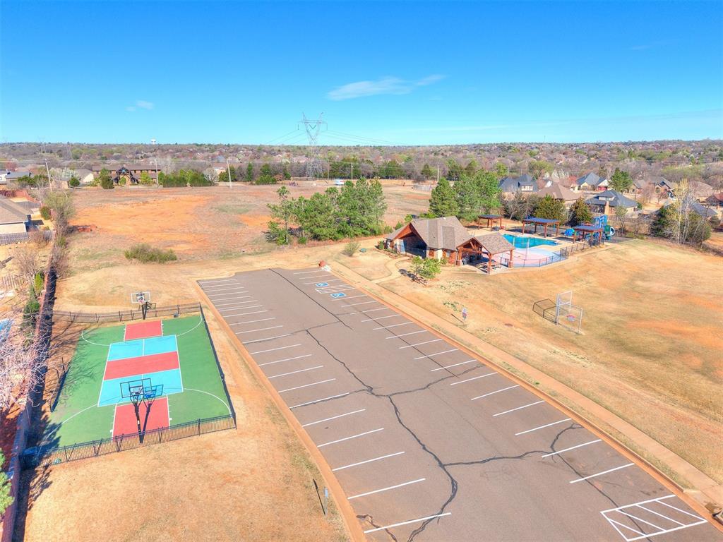 3325 Lakeshire Ridge Way