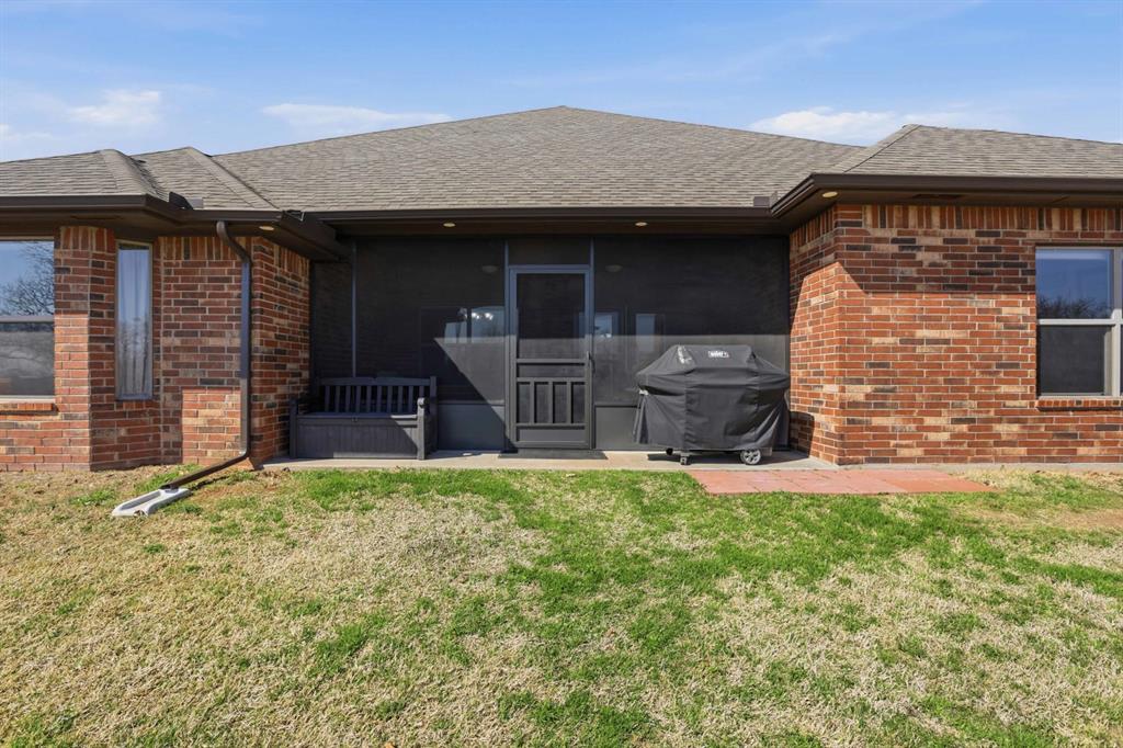 7112 Ridge Manor Lane