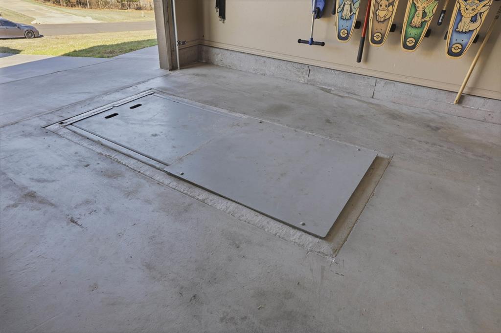 7112 Ridge Manor Lane