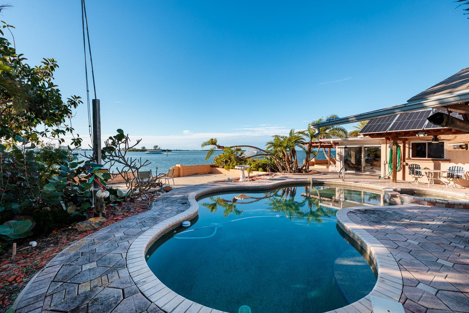 1844 VENETIAN POINT DR