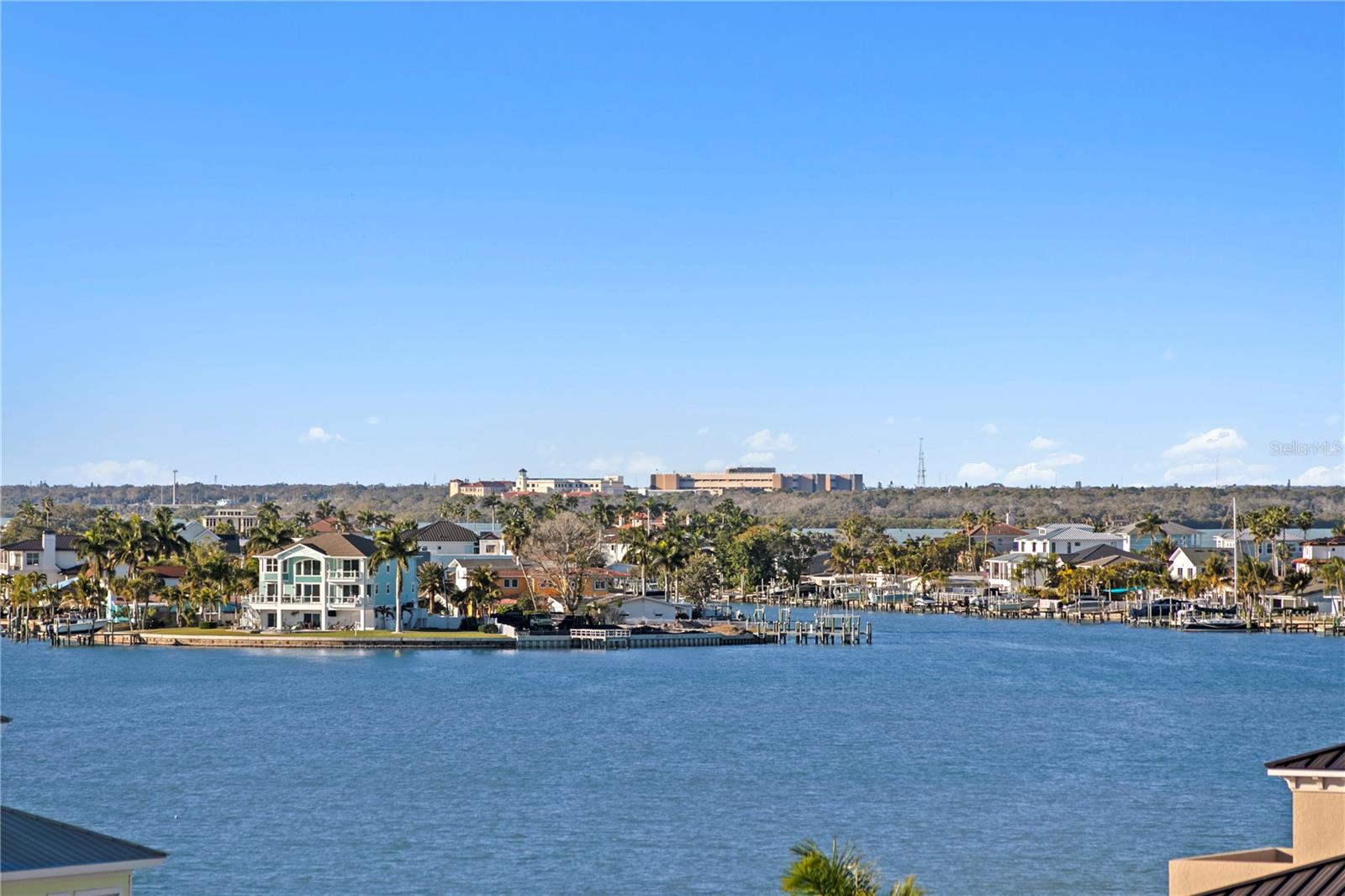 500 TREASURE ISLAND CSWY #704