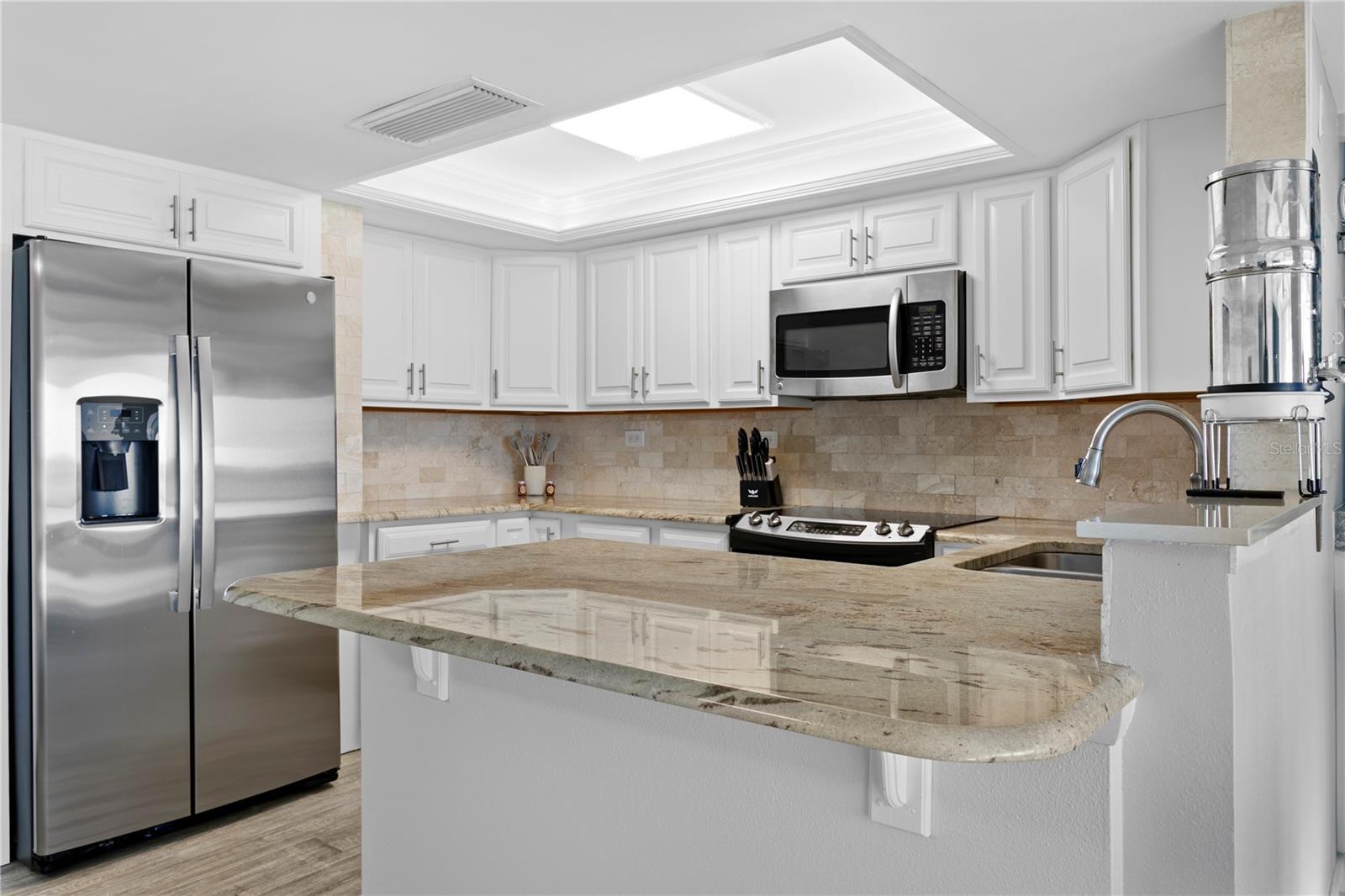 500 TREASURE ISLAND CSWY #704