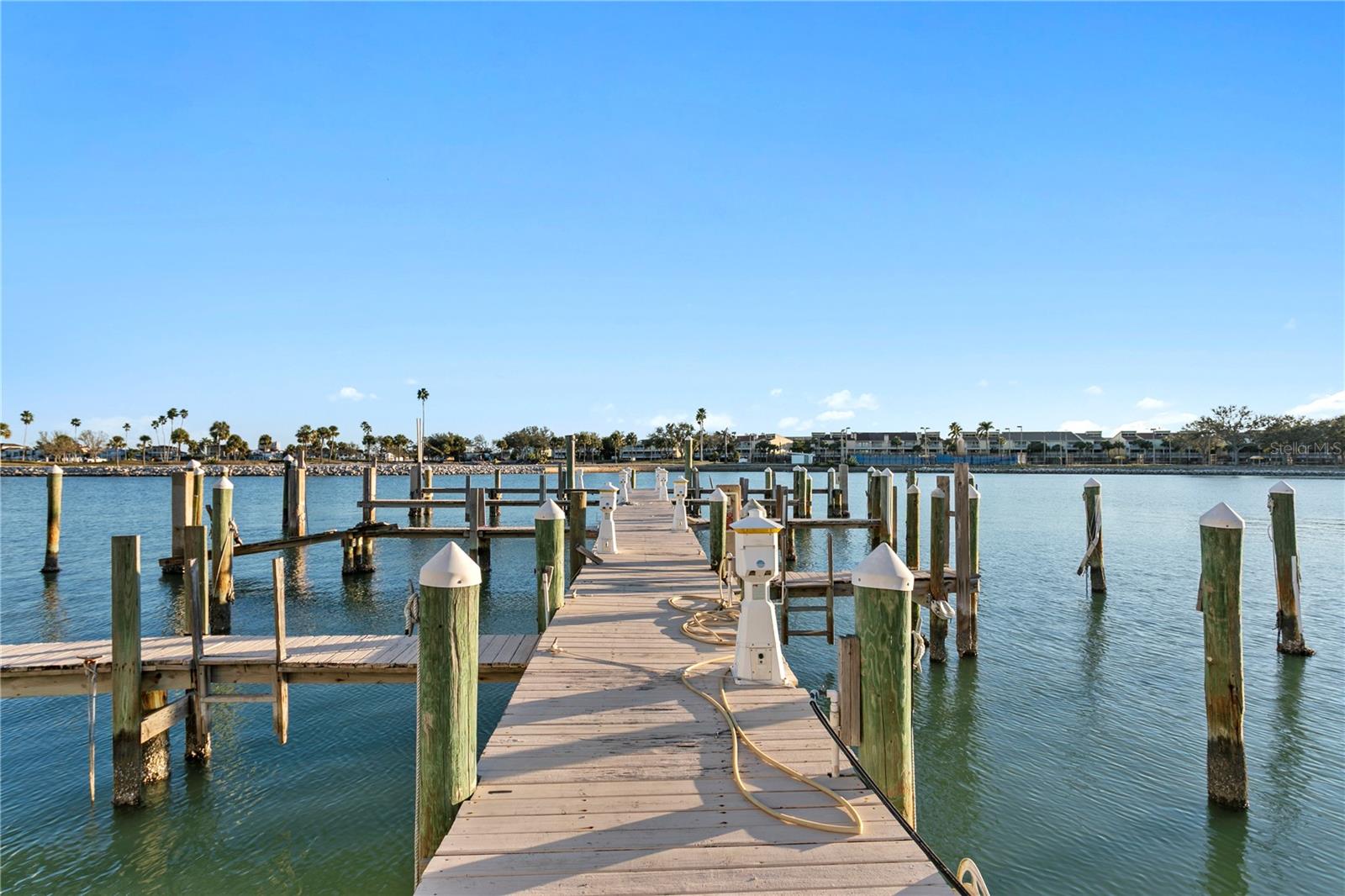 500 TREASURE ISLAND CSWY #704