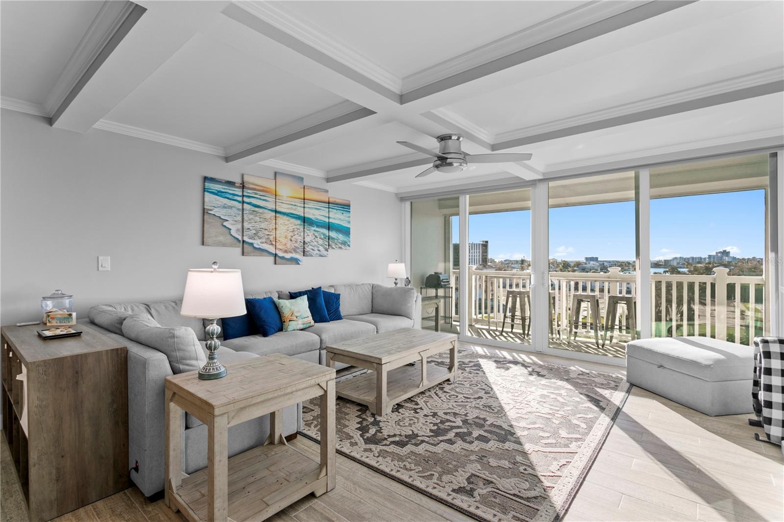 500 TREASURE ISLAND CSWY #704