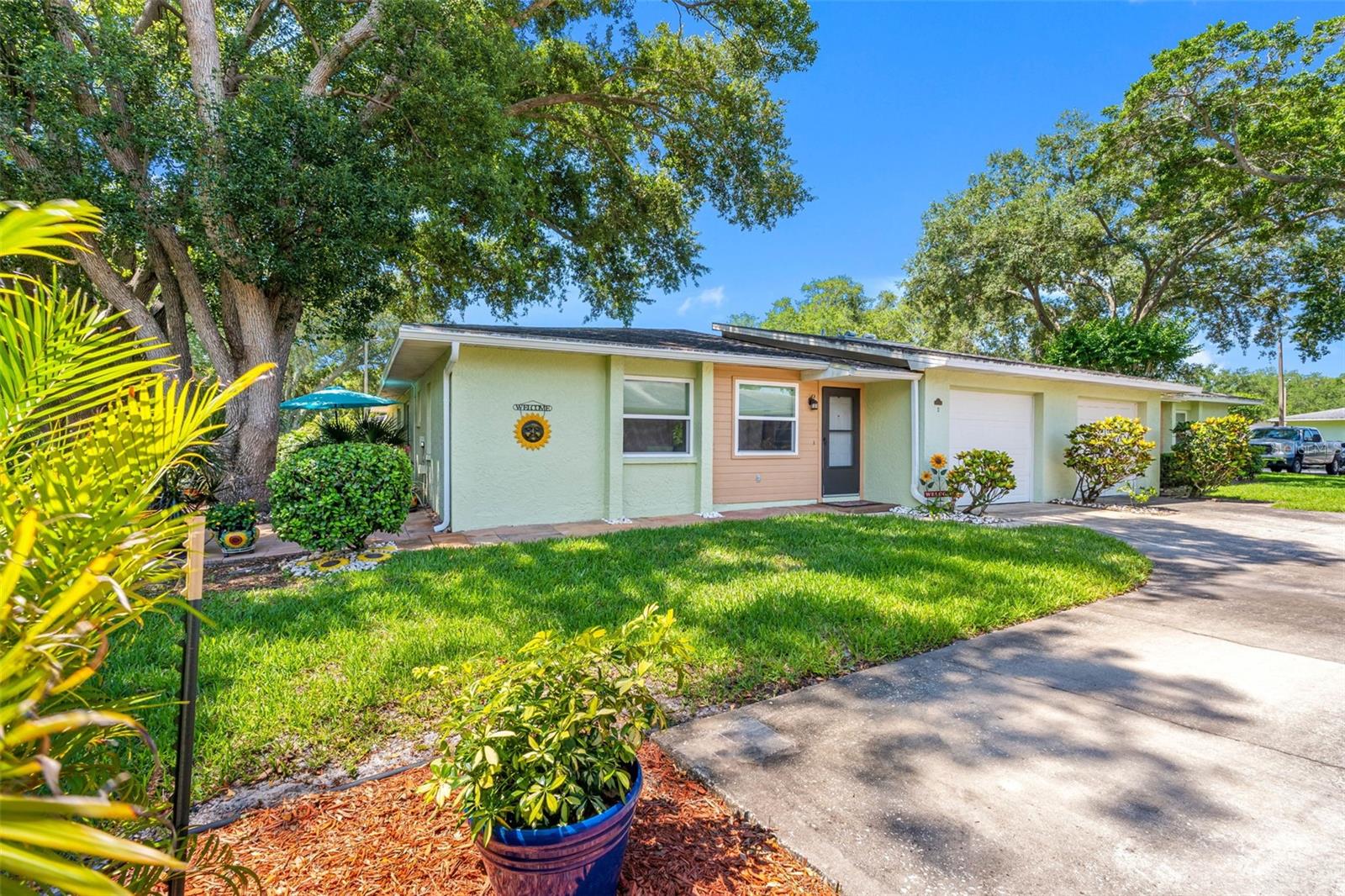 1150 ORANGE TREE CIR E #D