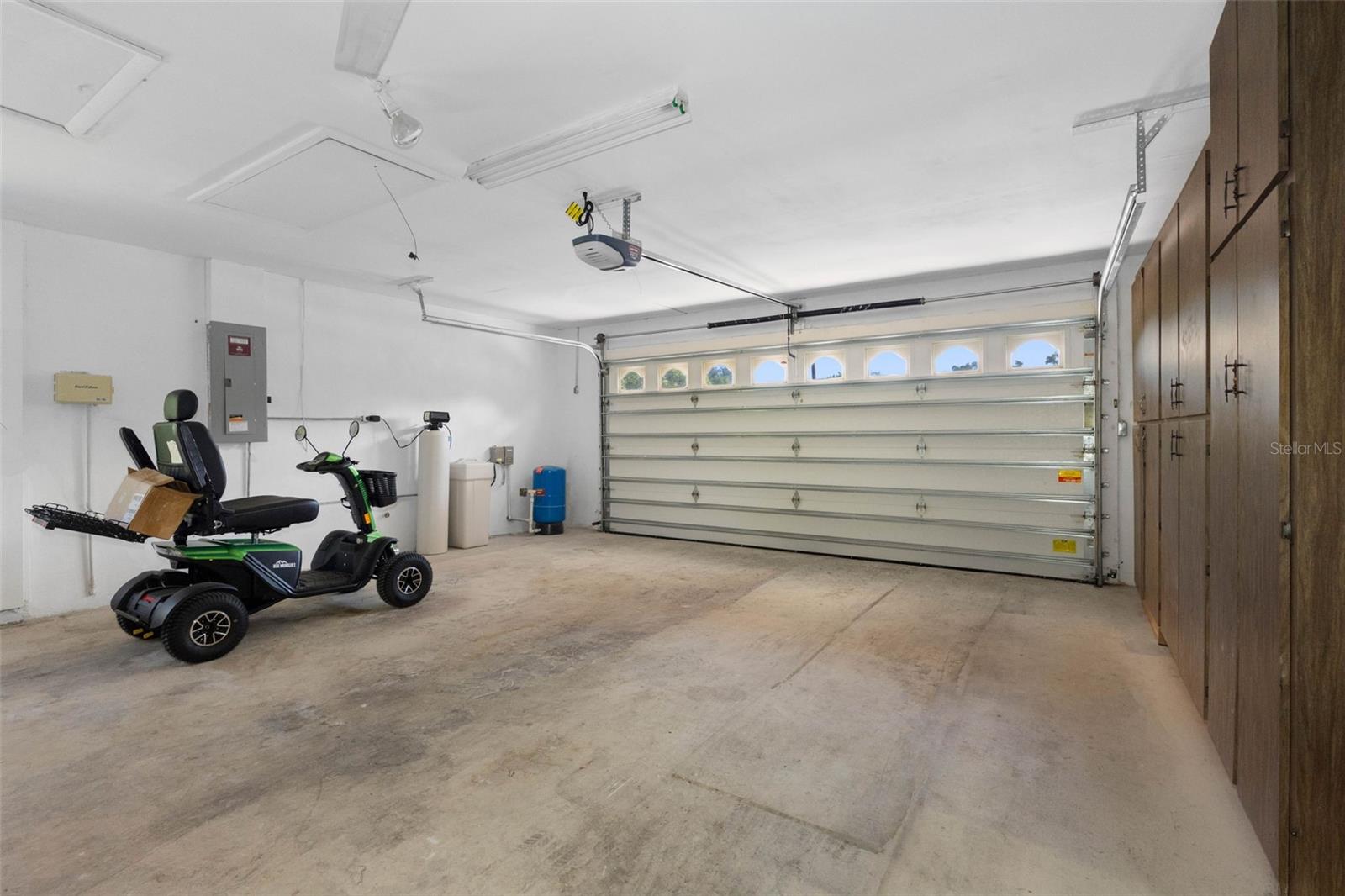 1681 MACDONNELL CT